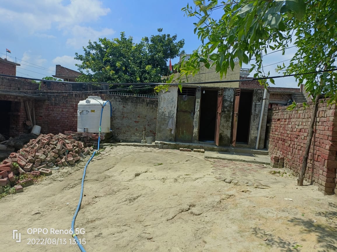 गंगोह के गांव कुंडा कला में पसरा सन्नाटा गंगोह के गांव कुंडा कला में पसरा सन्नाटा