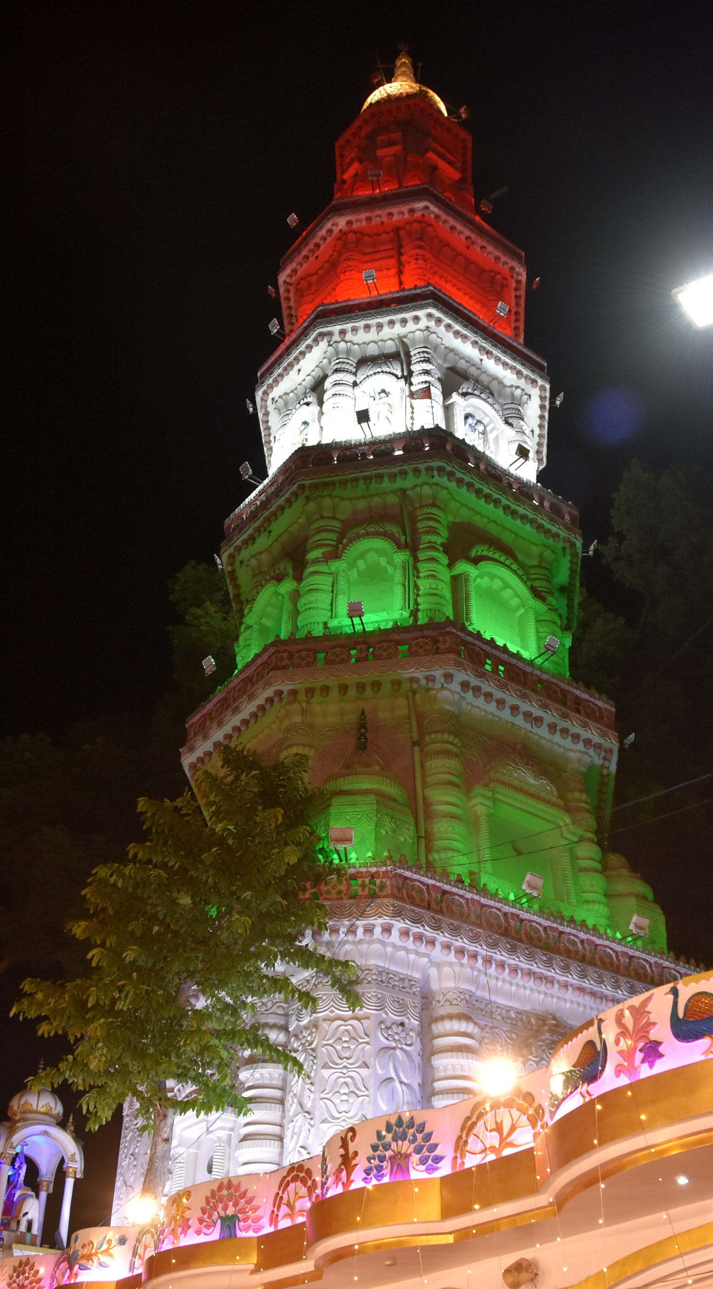 तिरंगे में सजा बागेश्वर महादेव मंदिर