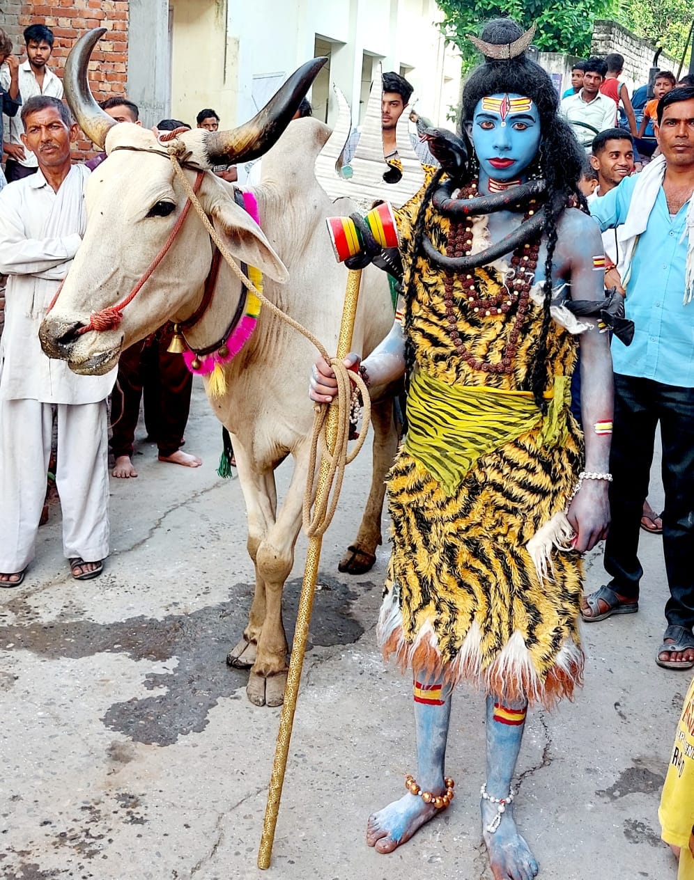 सुल्तानपुर में नंदी के साथ भगवान शंकर का स्वरुप सुल्तानपुर में नंदी के साथ भगवान शंकर का स्वरुप