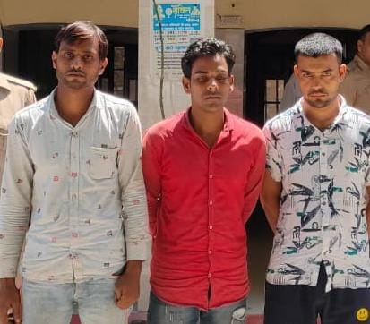 बेहट पुलिस द्वारा गिरफ्तार किए गए आरोपी। बेहट पुलिस द्वारा गिरफ्तार किए गए आरोपी।