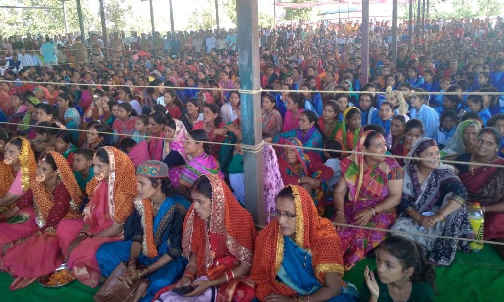 अल्मोड़ा जैंती के सालम क्रांति दिवस के दौरान कार्यक्रम में मौजूद लोग । संवाद