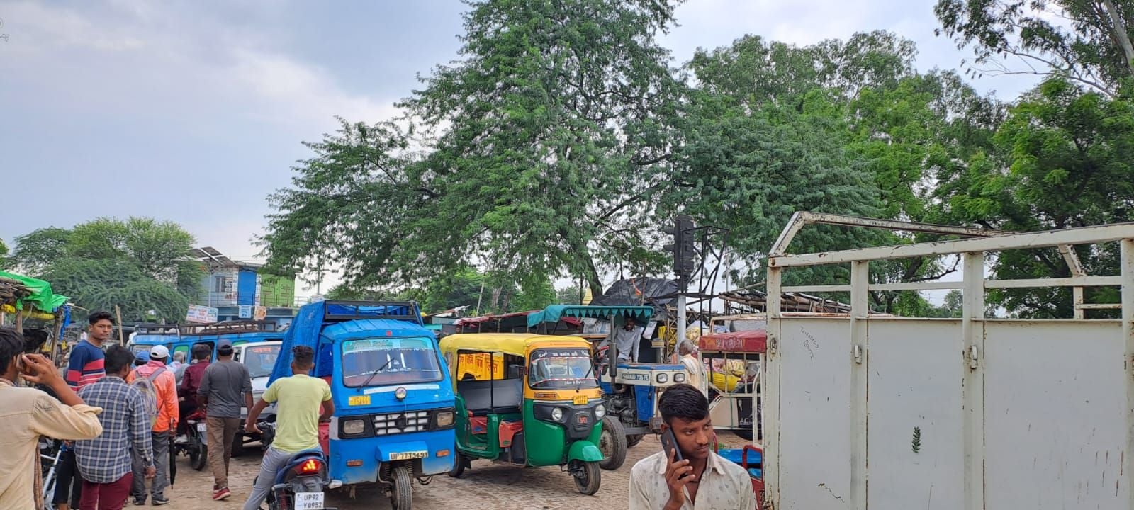बूम टूट ने से लगा जाम बूम टूट ने से लगा जाम
