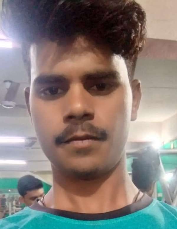 मृतक सोनू रैकवार की फाइल फोटो।
