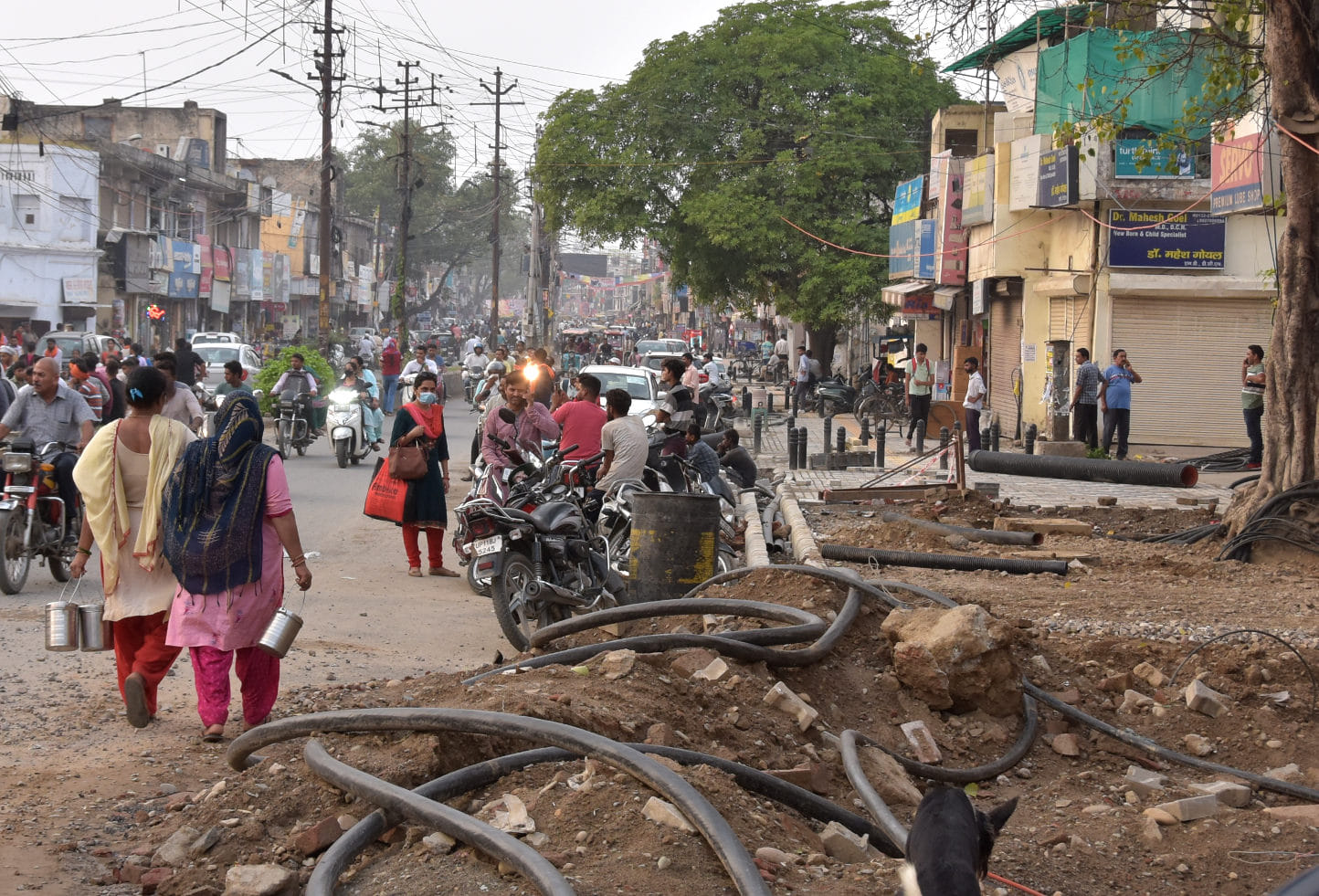 कोर्ट रोड केई साल से चलता स्मार्ट सिटी काम