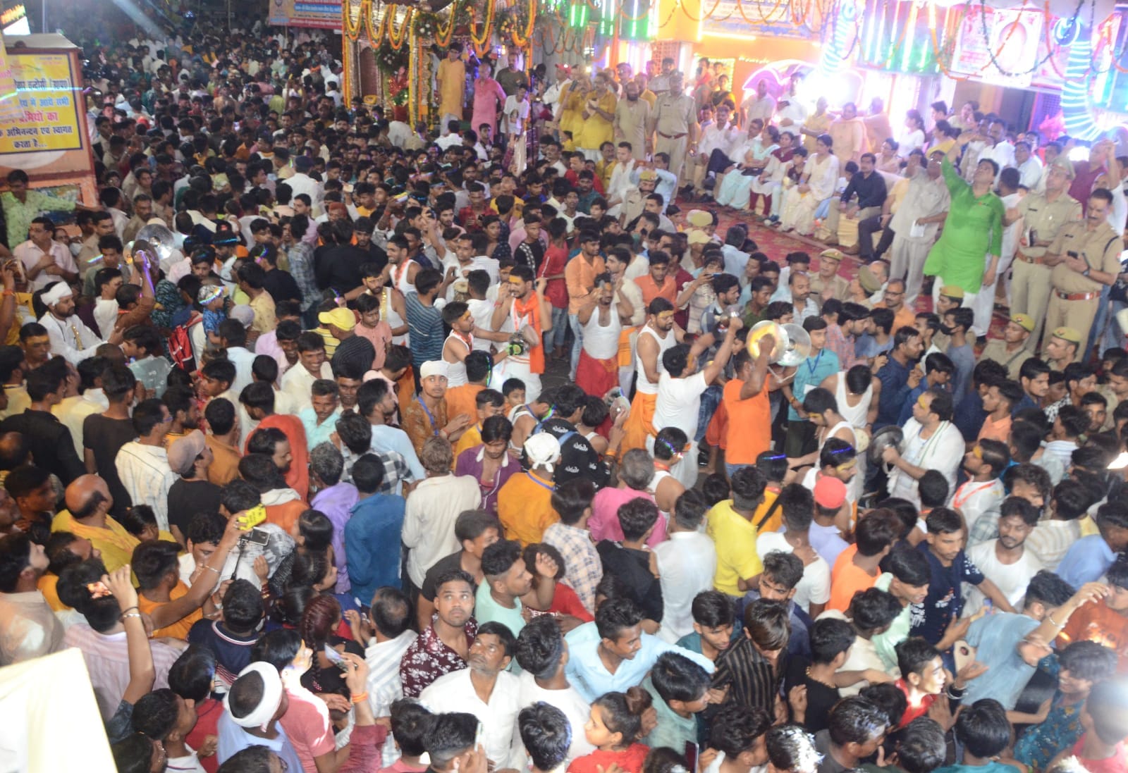 The city resonated with the chants of Ganpati Bappa Morya