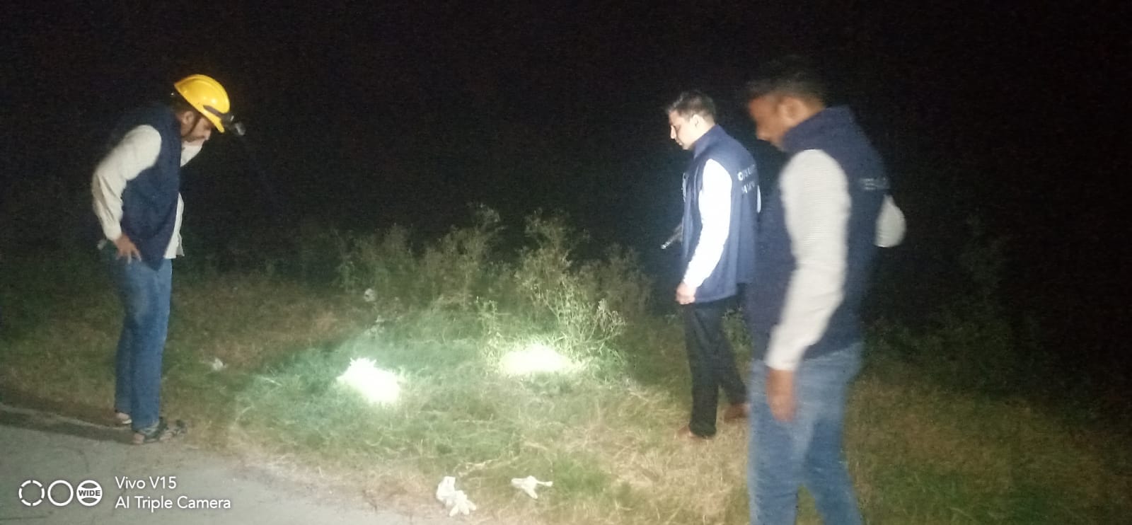 घटना के बाद जांच करती फारेसिंक टीम
