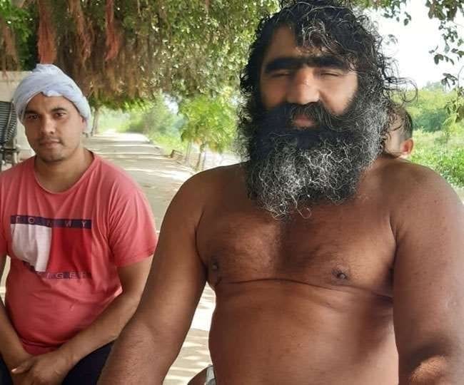  गांव नाहरी निवासी प्रशिक्षक हंसराज पहलवान। संवाद
