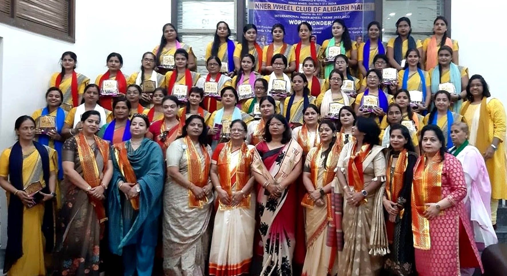 एसजेडी मैमोरियल पब्लिक स्कूल में मनाया गया शिक्षक दिवस।