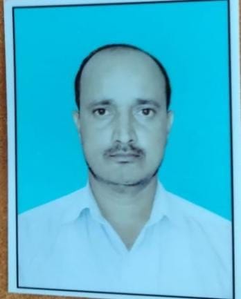  शिक्षक शिवकुमार की फाइल फोटो