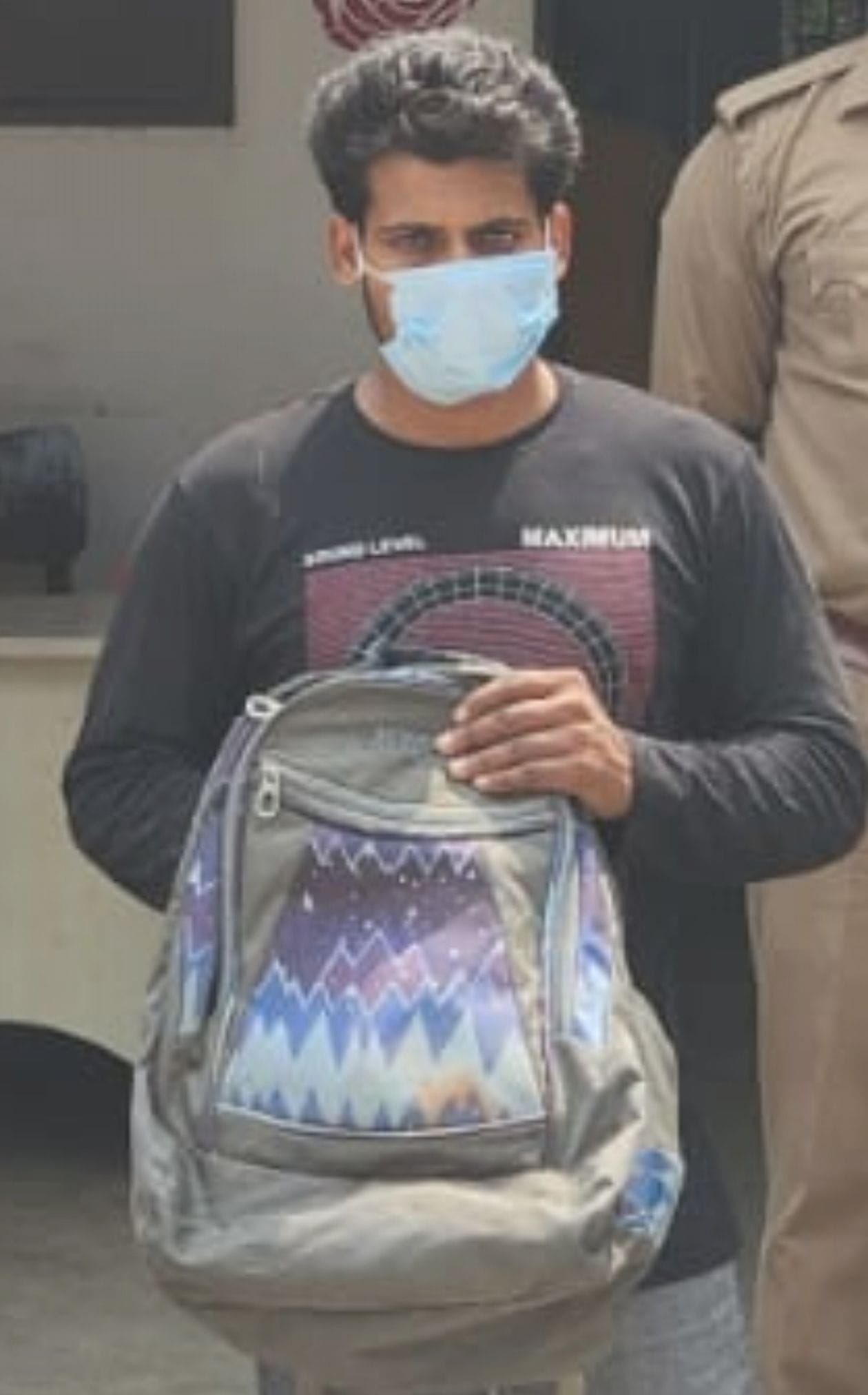 बाबूगढ़ पुलिस द्वारा पकड़ा गया महिला की हत्या करने वाला आरोपी । संवाद