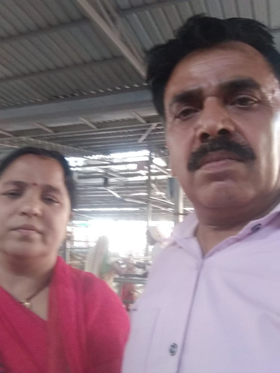 मृतका सुमन पति रिटायर्ड सूबेदार के साथ। मृतका सुमन पति रिटायर्ड सूबेदार के साथ।