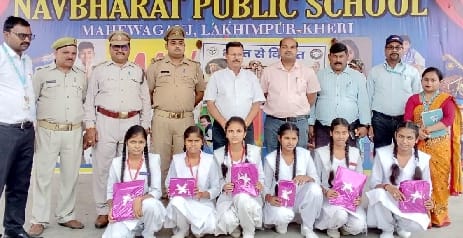 विभिन्न प्रतियोगिताओं के विजयी प्रतिभागी पुरस्कृत।