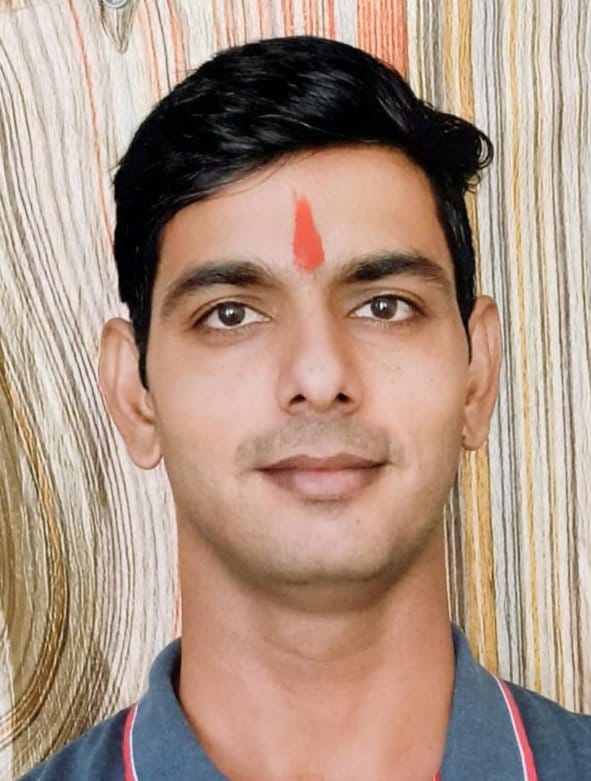 लोकेश उर्फ लक्की उज्जवल लोकेश उर्फ लक्की उज्जवल