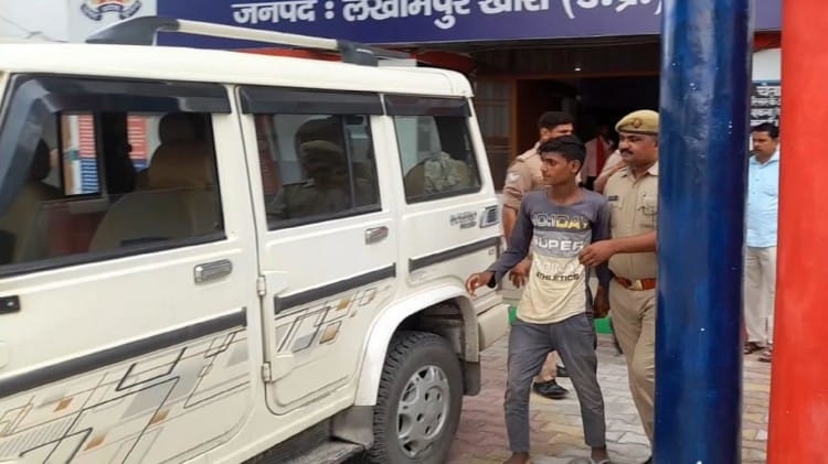 निघासन कांड का सीन रीक्रिएट करती पुलिस