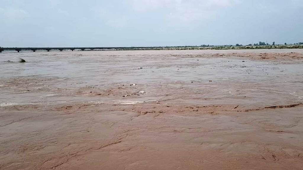 गंगोह क्षेत्र में यमुना में आया पानी