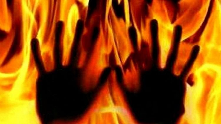Jalandhar: जालंधर के महितपुर में दर्दनाक घटना, युवक ने पत्नी-बच्चों समेत पांच को जिंदा जलाया