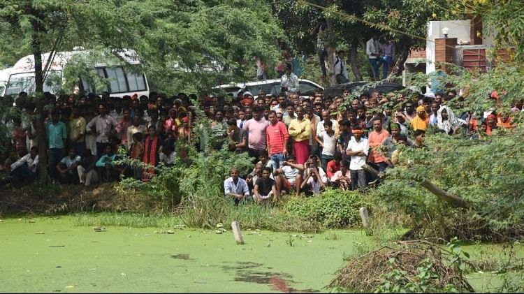 Lucknow Road Accident