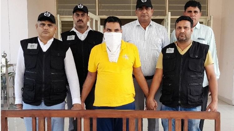 Haryana: लॉरेंस बिश्नोई गैंग का कुख्यात गैंगस्टर मुठभेड़ के बाद चढ़ा एसटीएफ अंबाला के हत्थे, हथियार बरामद
