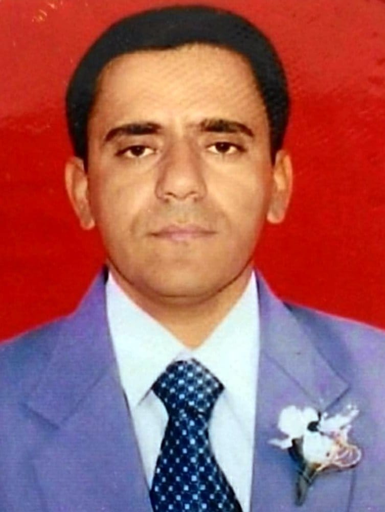शामली विश्व  शिक्षक  दिवस   पर  मनोज कुमार प्रधानाध्यापक।