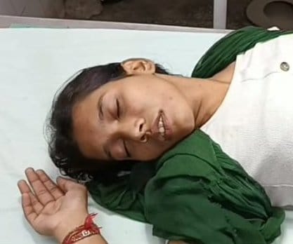 बागपत जिला अस्पताल में भर्ती फूड प्वाइजनिंग से पीड़ित बागपत जिला अस्पताल में भर्ती फूड प्वाइजनिंग से पीड़ित