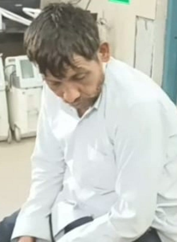 ागपत जिला अस्पताल में भर्ती फूड प्वाइजनिंग से पीड़ित ागपत जिला अस्पताल में भर्ती फूड प्वाइजनिंग से पीड़ित