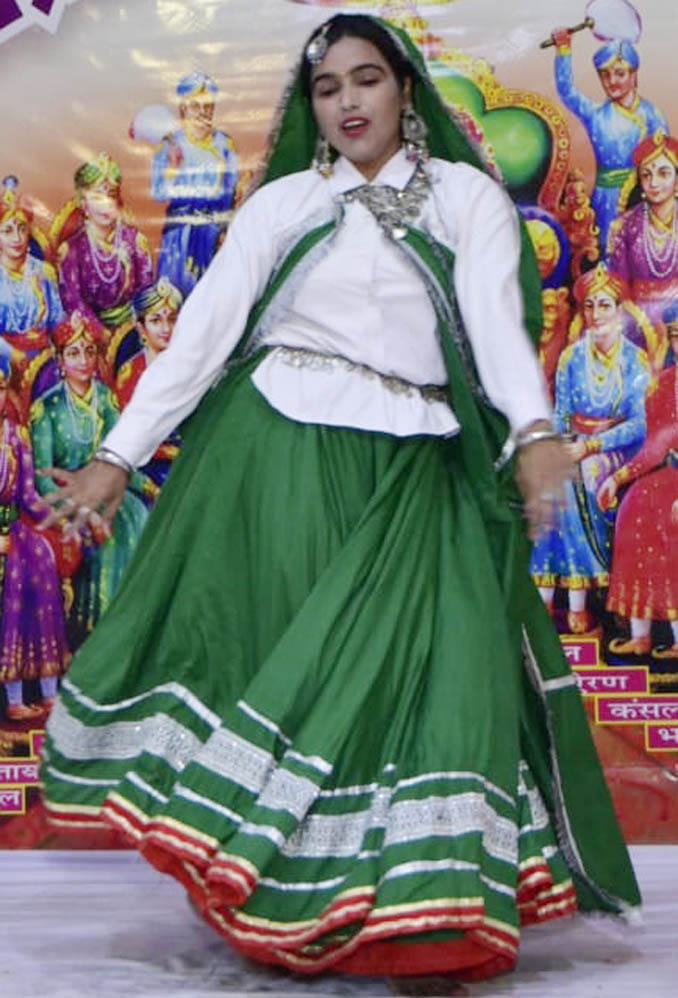 महाराजा अग्रसेन कन्या पीजी कॉलेज में सांस्कृतिक कार्यक्रम प्रस्तुत करती छात्राएं महाराजा अग्रसेन कन्या पीजी कॉलेज में सांस्कृतिक कार्यक्रम प्रस्तुत करती छात्राएं