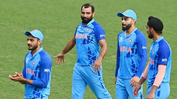 Shami IND Vs AUS Shami Was Sitting In The Dug Out Till The 19th Over 