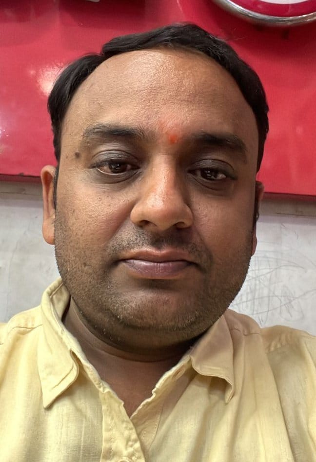 शामली इलेक्ट्रोनिक्स के सामान से संबंधित फोटो व्यापारी अंकुर गोयल। शामली इलेक्ट्रोनिक्स के सामान से संबंधित फोटो व्यापारी अंकुर गोयल।