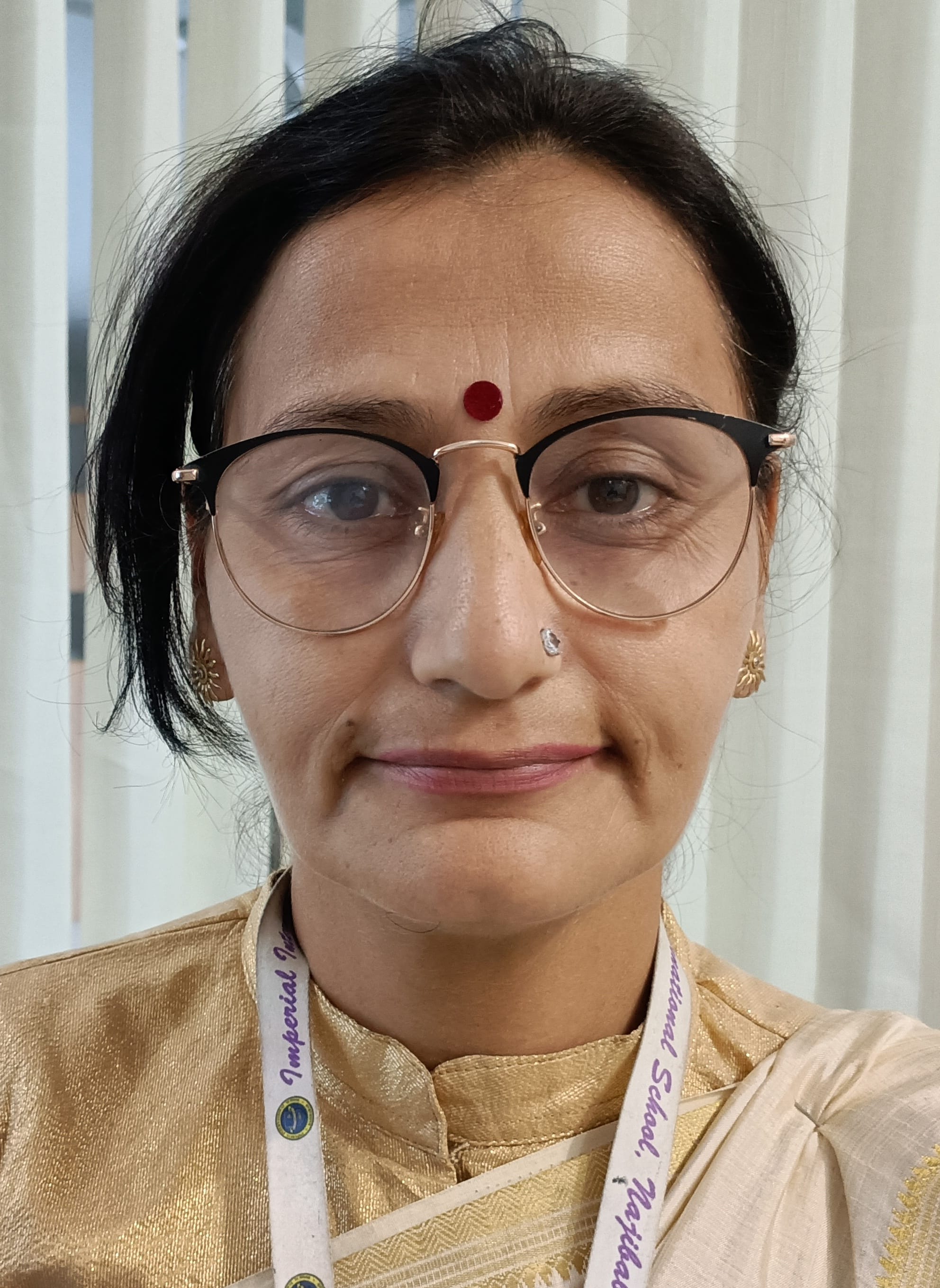 शिखा कपूर । शिखा कपूर ।