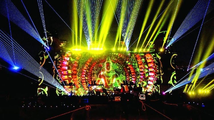 चेतसिंह घाट पर लेजर शो