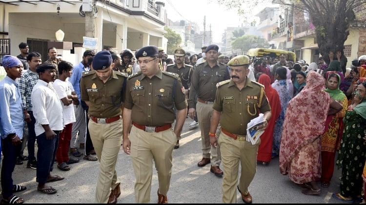 Triple suicide: पढ़ाई-खेलकूद के साथ कला में भी होनहार थीं दोनों बहनें, एक झटके में खत्म हो गई जिंदगी गोरखपुर समाचार।