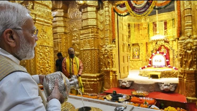 Gujarat Election 2022 Live: Prime Minister Modi reached Somnath temple, will now hold a public meeting in Veraval
