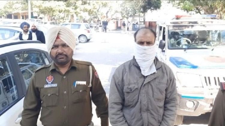 Son Beat Father To Death Fatehgarh Sahib In Punjab – Punjab: जमीन नाम न करने पर बेटे ने पिता को पीटकर मार डाला, श्मशान पहुंचकर पुलिस ने चिता बुझाकर शव निकाला