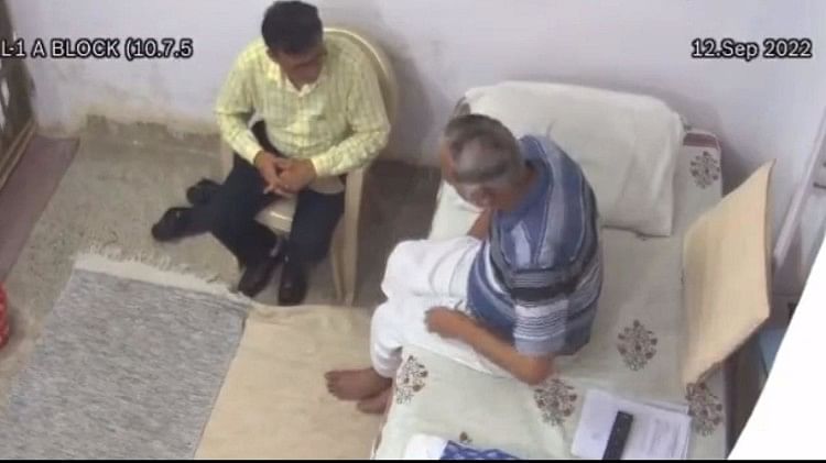 Satyendra Jain Another Video Of Aap Minister Goes Viral Bjp Bids