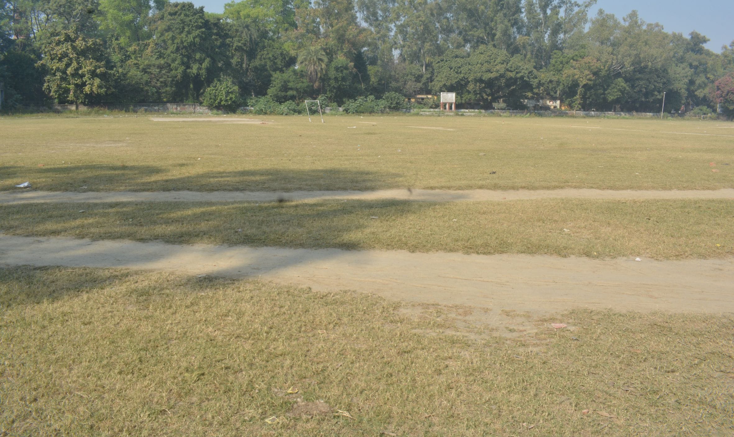 फोटो -10- राजकीय इंटर कॉलेज का बदहाल खेल मैदान