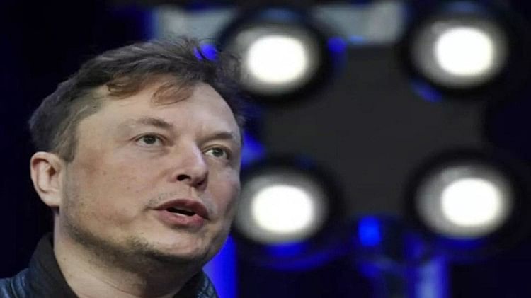 Elon Musk: मस्क बोले- खुद अपने दिमाग में लगवाएंगे न्यूरालिंक इंप्लांट, भेड़, सुअर और बंदर पर हो चुका परीक्षण