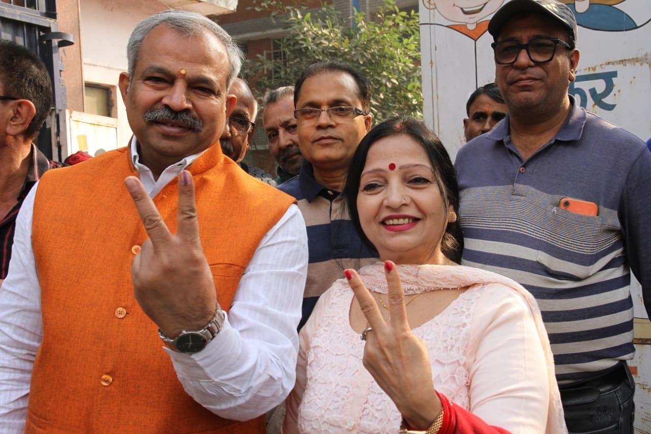 320 638c2b0701944 MCD Election Live: दिल्ली नगर निगम चुनाव 2022 में 2 बजे तक हुआ 30 प्रतिशत मतदान