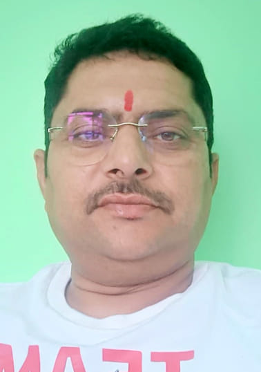 उद्यमी बृजेश प्रजापति उद्यमी बृजेश प्रजापति