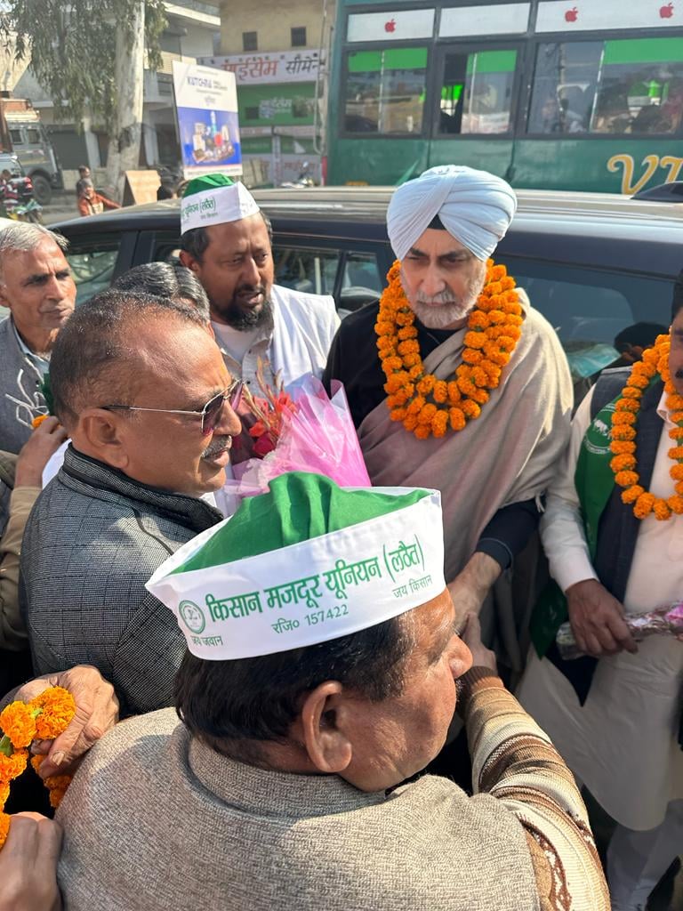 छुटमलपुर में सरदार वीएम सिंह का स्वागत करते अजय पुंडीर छुटमलपुर में सरदार वीएम सिंह का स्वागत करते अजय पुंडीर