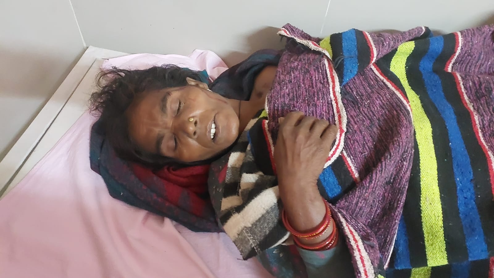 दुर्घटना में घायल महिला