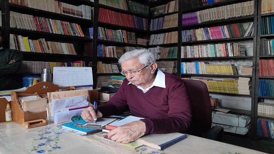 संचालक डॉ रमेश चंद्र शर्मा