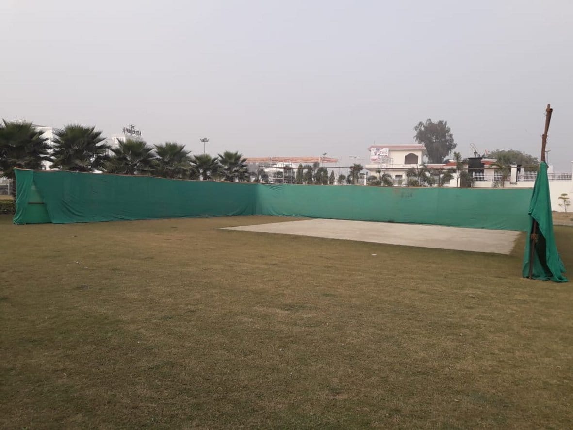 राहुल गांधी के कंटेनर खड़े करने के लिए की गई व्यवस्था