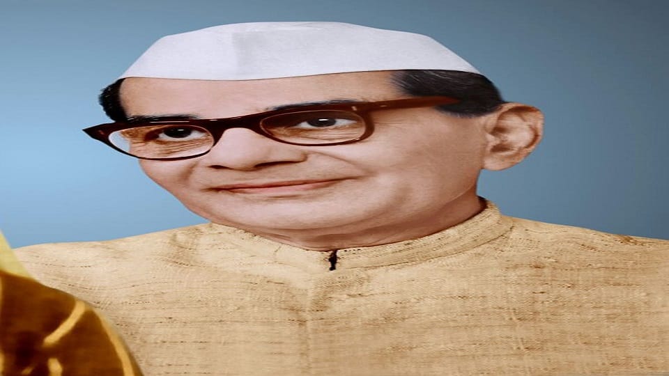 मोहनलाल गौतम