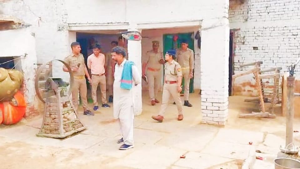 घटना स्थल पर पहुंची पुलिस