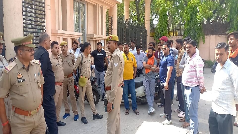 Hanuman Chalisa Recited At The Gate Of Bls International School Hathras