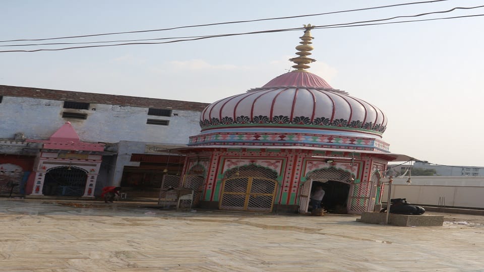 अचलेश्वर महादेव मंदिर