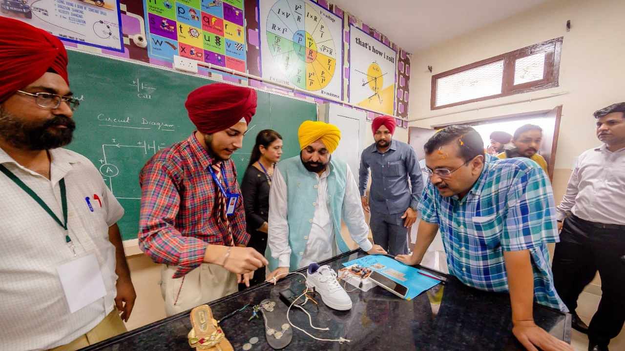 Arvind Kejriwal And Bhagwant Mann Inaugurate Punjab's First School Of ...