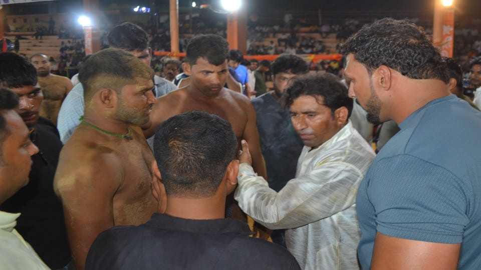 हंगामा