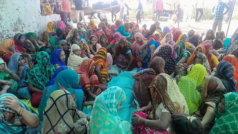 विलाप करते परिजन