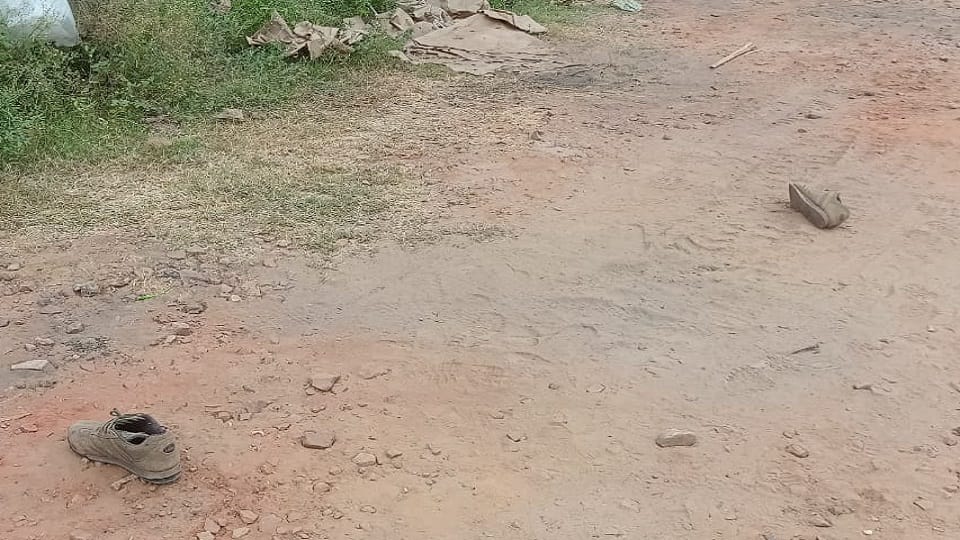 मृतक के जूते